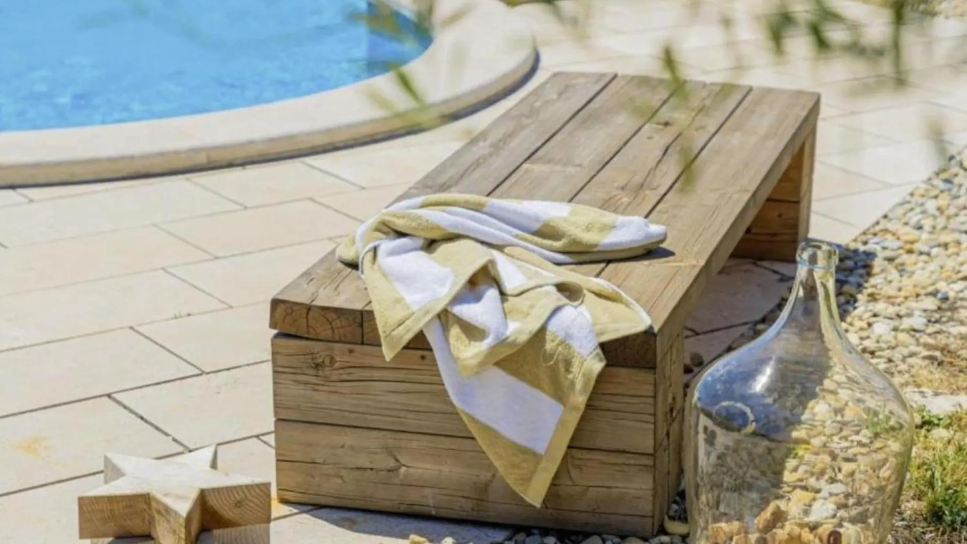 Poolside Grand Retreat Villa Vošteni