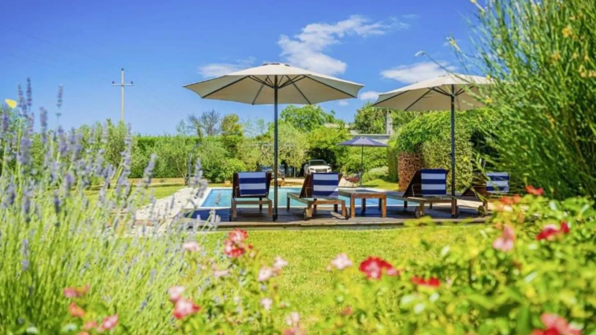 Poolside Grand Retreat Villa Vošteni 0*,